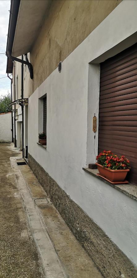 Bilocale Francesca Apartment Erba Ngoại thất bức ảnh